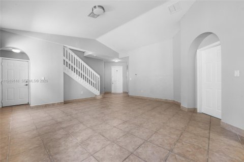 Casa en alquiler en Homestead, Florida, 3 dormitorios, 149.57 m2 № 2053307 - foto 4