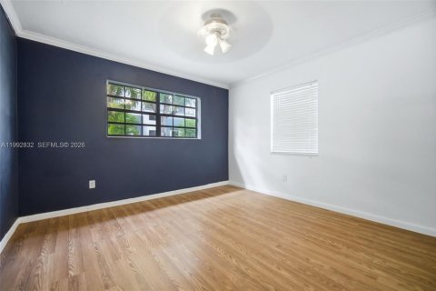 Купить виллу или дом в Уэст -Майами, Флорида 2 спальни, 123.19м2, № 2062903 - фото 21