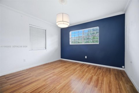 Купить виллу или дом в Уэст -Майами, Флорида 2 спальни, 123.19м2, № 2062903 - фото 18