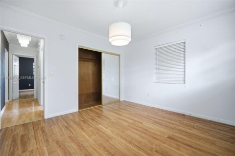 Купить виллу или дом в Уэст -Майами, Флорида 2 спальни, 123.19м2, № 2062903 - фото 19