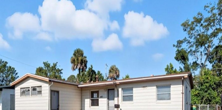 Villa ou maison à Titusville, Floride 4 chambres, 151.24 m2 № 1886403