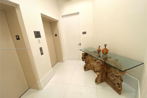 Copropriété à louer à Sunny Isles Beach, Floride: 2 chambres, 193.61 m2 № 1936898 - photo 6