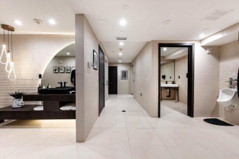 Copropriété à louer à Sunny Isles Beach, Floride: 2 chambres, 193.61 m2 № 1936898 - photo 29