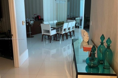 Copropriété à louer à Sunny Isles Beach, Floride: 2 chambres, 193.61 m2 № 1936898 - photo 7