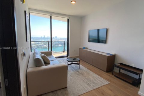 Condo in Miami, Florida, 1 bedroom  № 2038107