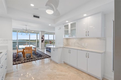 Снять в аренду кондоминиум в Форт-Лодердейл, Флорида 2 спальни, 186.83м2, № 2034488 - фото 19