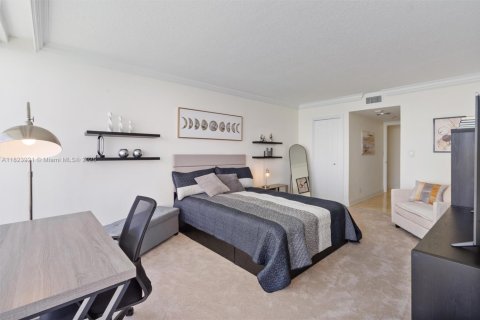 Снять в аренду кондоминиум в Форт-Лодердейл, Флорида 2 спальни, 186.83м2, № 2034488 - фото 26