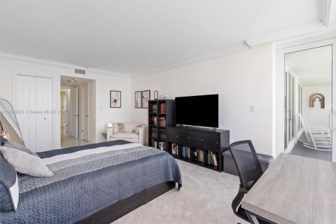 Снять в аренду кондоминиум в Форт-Лодердейл, Флорида 2 спальни, 186.83м2, № 2034488 - фото 27