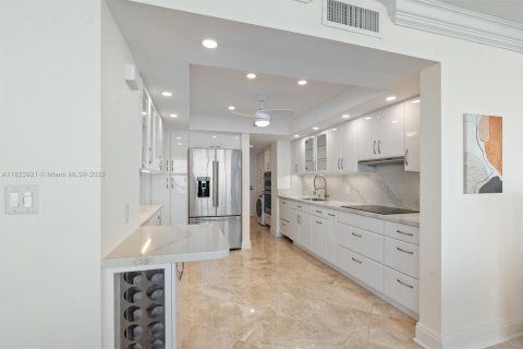 Снять в аренду кондоминиум в Форт-Лодердейл, Флорида 2 спальни, 186.83м2, № 2034488 - фото 21