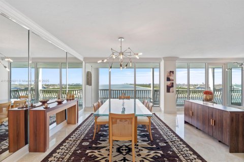 Снять в аренду кондоминиум в Форт-Лодердейл, Флорида 2 спальни, 186.83м2, № 2034488 - фото 15