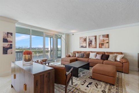 Снять в аренду кондоминиум в Форт-Лодердейл, Флорида 2 спальни, 186.83м2, № 2034488 - фото 5