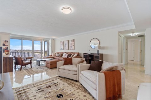 Снять в аренду кондоминиум в Форт-Лодердейл, Флорида 2 спальни, 186.83м2, № 2034488 - фото 4