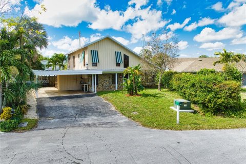 Купить виллу или дом в Форт-Лодердейл, Флорида 3 спальни, 189.52м2, № 1985113 - фото 4