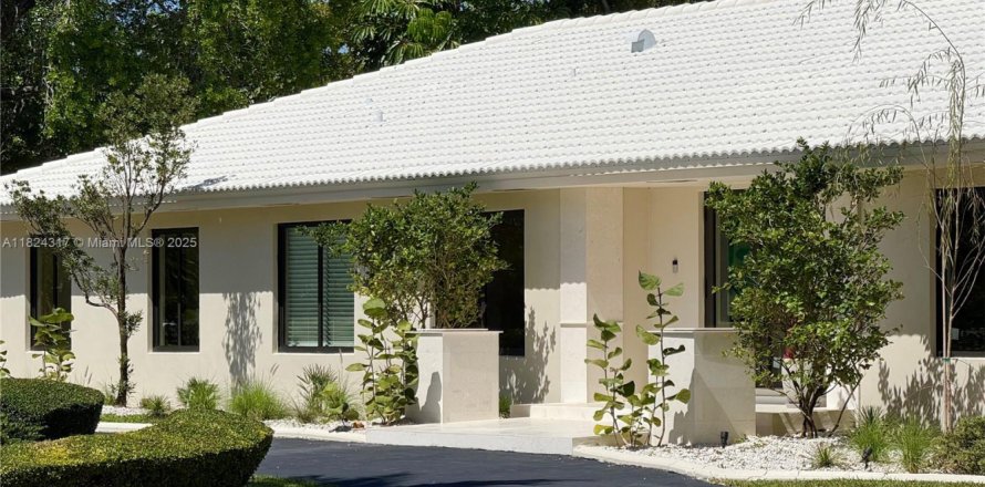 Casa en Palmetto Bay, Florida 4 dormitorios, 261.33 m2 № 1790191
