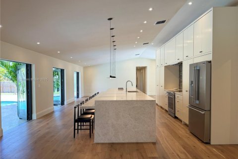 Casa en venta en Palmetto Bay, Florida, 4 dormitorios, 261.33 m2 № 1790191 - foto 9
