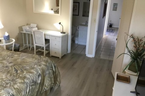 Снять в аренду кондоминиум в Нью-Смирна-Бич, Флорида 1 комната, 100.33м2, № 2108435 - фото 7