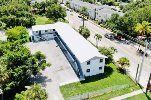 Immobilier commercial à vendre à Sarasota, Floride: 719.44 m2 № 2424085 - photo 3