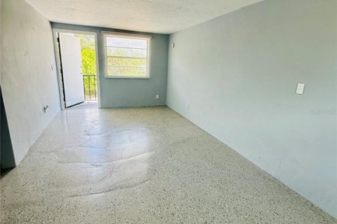 Immobilier commercial à vendre à Sarasota, Floride: 719.44 m2 № 2424085 - photo 12