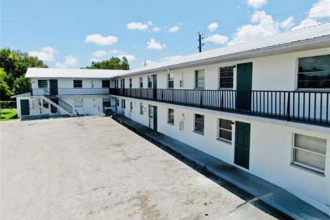 Immobilier commercial à Sarasota, Floride 719.44 m2 № 2424085