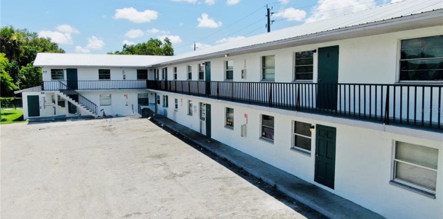 Immobilier commercial à Sarasota, Floride 719.44 m2 № 2424085