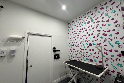 Купить коммерческую недвижимость в Дорал, Флорида № 2054189 - фото 19