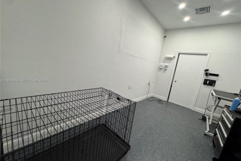 Купить коммерческую недвижимость в Дорал, Флорида № 2054189 - фото 17