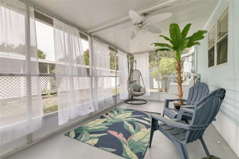 Apartamento en alquiler en New Port Richey, Florida, 2 dormitorios, 73.76 m2 № 1898889 - foto 3