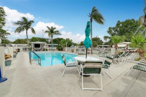 Apartamento en alquiler en New Port Richey, Florida, 2 dormitorios, 73.76 m2 № 1898889 - foto 22