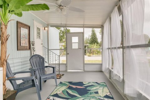 Apartamento en alquiler en New Port Richey, Florida, 2 dormitorios, 73.76 m2 № 1898889 - foto 4