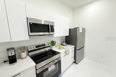 Купить виллу или дом в Кейп-Корал, Флорида 4 комнаты, 161.37м2, № 2356237 - фото 9