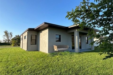 Купить виллу или дом в Кейп-Корал, Флорида 4 комнаты, 161.37м2, № 2356237 - фото 3