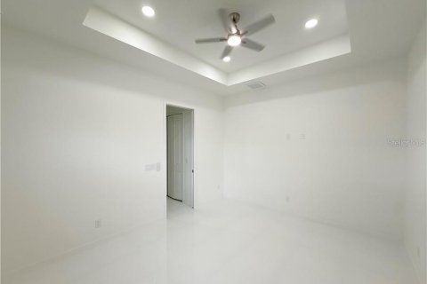 Купить виллу или дом в Кейп-Корал, Флорида 4 комнаты, 161.37м2, № 2356237 - фото 24