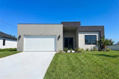 Villa ou maison à Cape Coral, Floride 4 chambres, 161.37 m2 № 2356237