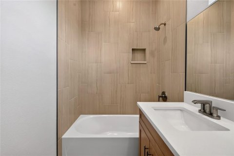 Villa ou maison à vendre à Orlando, Floride: 4 chambres, 177.44 m2 № 2420321 - photo 12