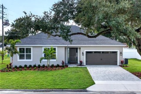 Villa ou maison à vendre à Orlando, Floride: 4 chambres, 177.44 m2 № 2420321 - photo 2