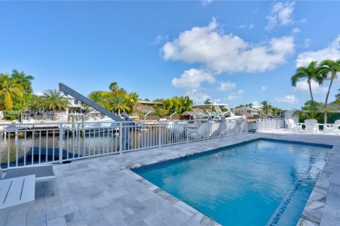 Casa en venta en Key Largo, Florida, 4 dormitorios, 280.94 m2 № 2048511 - foto 20
