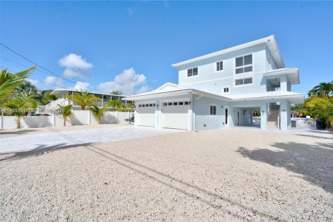 Casa en venta en Key Largo, Florida, 4 dormitorios, 280.94 m2 № 2048511 - foto 18