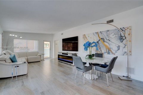 Casa en venta en Key Largo, Florida, 4 dormitorios, 280.94 m2 № 2048511 - foto 22