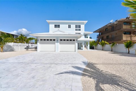 Casa en venta en Key Largo, Florida, 4 dormitorios, 280.94 m2 № 2048511 - foto 17