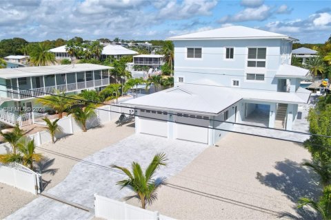Casa en venta en Key Largo, Florida, 4 dormitorios, 280.94 m2 № 2048511 - foto 3