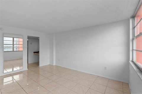 Copropriété à vendre à Miami, Floride: 2 chambres, 105.91 m2 № 1984454 - photo 23