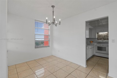 Copropriété à vendre à Miami, Floride: 2 chambres, 105.91 m2 № 1984454 - photo 11