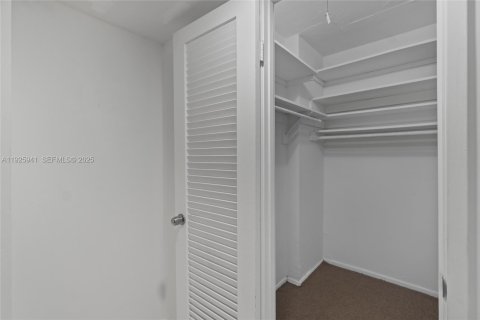 Copropriété à vendre à Miami, Floride: 2 chambres, 105.91 m2 № 1984454 - photo 5