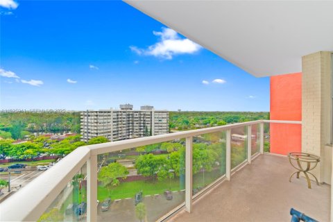 Copropriété à vendre à Miami, Floride: 2 chambres, 105.91 m2 № 1984454 - photo 1