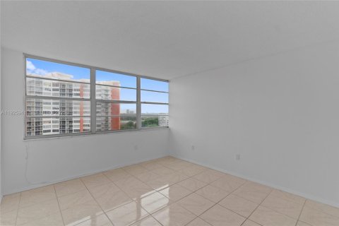 Copropriété à vendre à Miami, Floride: 2 chambres, 105.91 m2 № 1984454 - photo 27