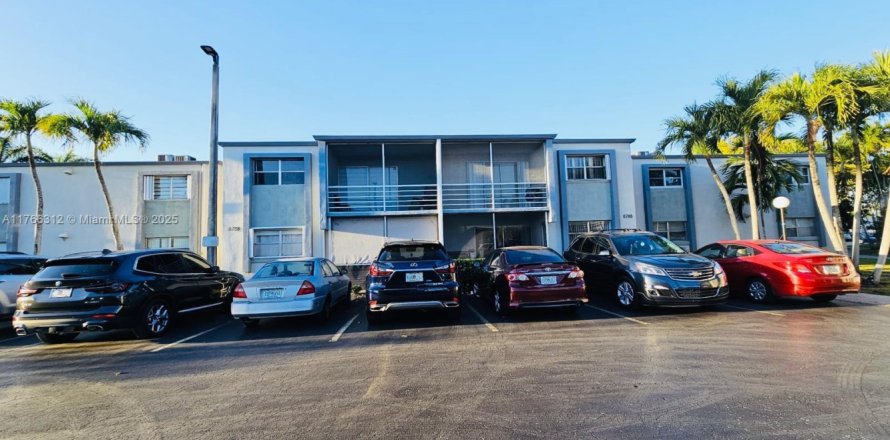Condominio en Miami, Florida, 1 dormitorio  № 1693410