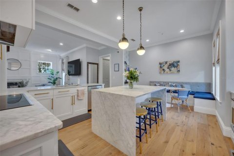 Casa en venta en Orlando, Florida, 5 dormitorios, 354.05 m2 № 1856070 - foto 16