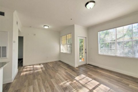 Condo in Orlando, Florida, 1 bedroom  № 1770188 - photo 4