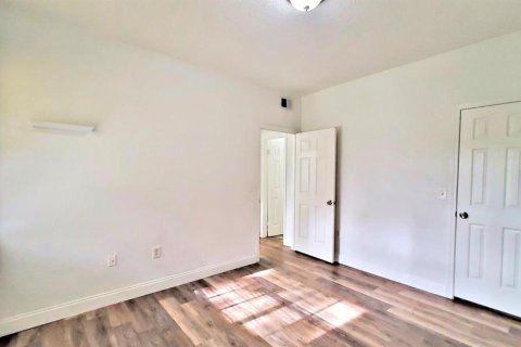 Condo in Orlando, Florida, 1 bedroom  № 1770188 - photo 7