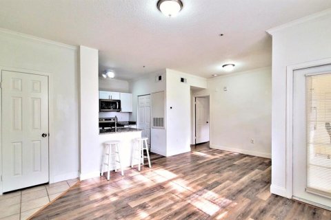 Condo in Orlando, Florida, 1 bedroom  № 1770188 - photo 6
